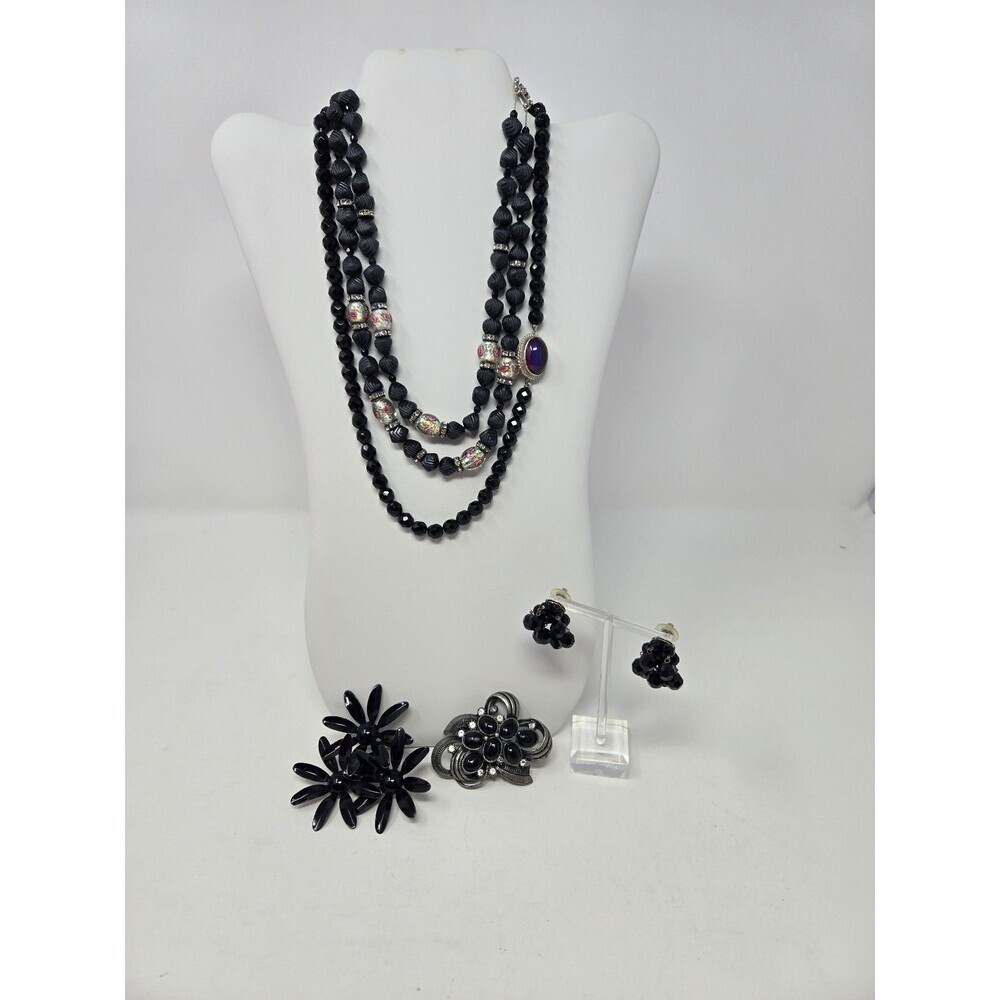 VINTAGE COSTUME JEWELRY LOT OF 5 NECKLACE BROOCH EARRINGS BLACK BEADS FLOWER